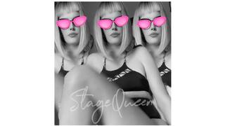 Die StageQueen macht ein "Sexy Foot Play" vor der Pediküre