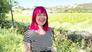 Bulma, 34 years old, photo model, from Brussels!