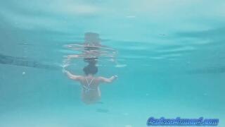 Carissa and her new mermaid tail with micro foam blooper bonus