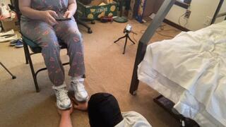 Avia Hand Trample and Shoe Worship