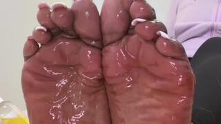 Meaty Oily Sole Scrunches + Long Toenails