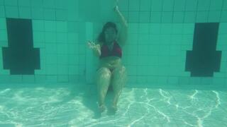 Using Weights Underwater for the Perfect Underwater Footage