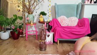 BIG BELLY BBW TALKS ABOUT GAINING 25KG WHILE EATING GIANT CHOCOLATE BUNNY + ICE CREAM