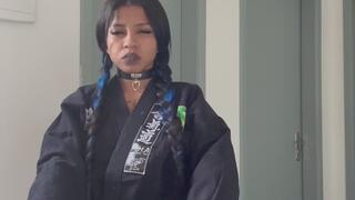 Chutando contra uma GÓTICA