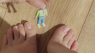 A tiny man gets squashed between my soles