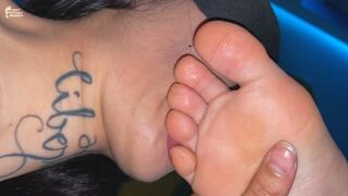Resting Babe Has Her Feet Worshipped By a Goth Baddie - Lesbian Foot Worship - 720P