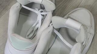 The slave is crushed by sweaty, smelly socks and feet...