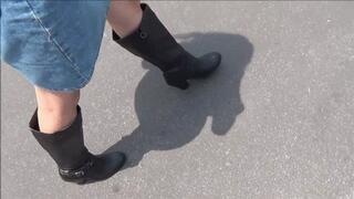 Boots walking and cranking revving