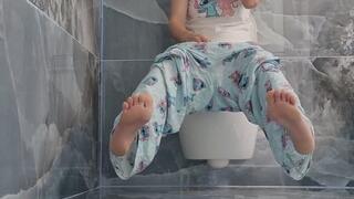 MORNING TOILET CHAOS – Diaries Attack & Nonstop Gas