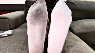 Dirty Sweaty Gym Socks After Workout | Dirty Sock Smell, Bare Foot vs Dirty Sock Comparison