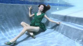 Wetlook Fantasy – Green Vintage Dress, Heels & Full Pool Immersion | Zura Moonleaf | 4K