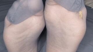 Trapped Inside My Shadow Toe Pantyhose