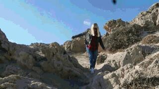 A stuck foot and a lost sneaker WMV