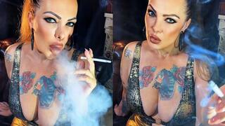 Gold Doll in Gold Leather and Ponytail – Winston 100s