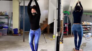 Totally Bursting (Short) - Monica Jade