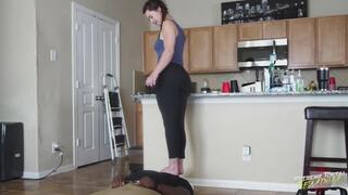 Bucklebunny: Funtime Facestanding - UHD- Front View