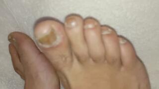 She loves my toe wiggles