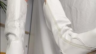 A Shoejob Dream comes true - Bootjob from a Cheerleader in white Cowboy boots - Boot fetish, Boot Domination, Cock crush, Cock Trampling, Giantess, POV, Tramplegirl as a DCC tramples her shoe slave´s cock until it ends in a huge cumplosion