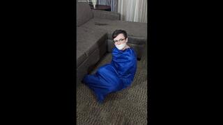 Jade Valentine: Laundry Day (Slideshow)