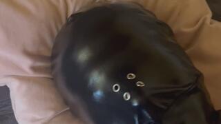 Soumis sans issue…