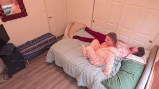 Stepsister shares a bed and wants you inside her