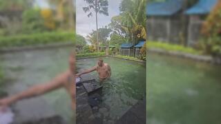 Jimbob Wnakning Outdoors Swimming Pool