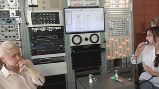 Anna and Lana Warm Up Their Faces and Test Their Blowing Pressure (MP4 - 720p)