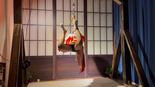 sl4-suspension bondage