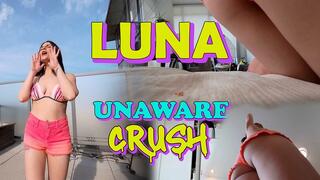 Luna Unaware Crush- Multiple Asses Smothering, House Search[HD]