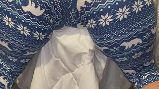 6. Melove. super sexy butt in really tight pants