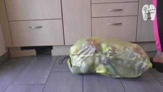 Trash bag crushing 75