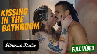 Kissing interracial molhado PT-1