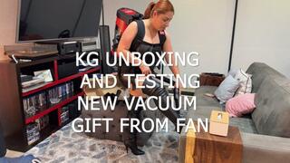 KG UNBOXING AND TESTING NEW VACUUM GIFT FROM FAN
