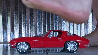 Series Of Short Clips 300lbs Brune Hilde Crushing Cars