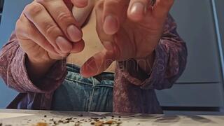 Crushing things with my fingers