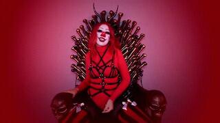 Slutted Out For The Circus