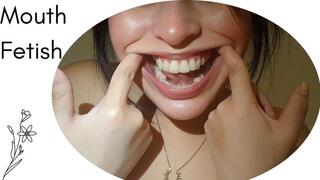 I open my mouth wide (custom for fan )