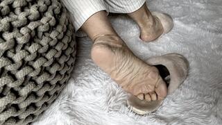 House Slippers In My Bedroom - LaCreme