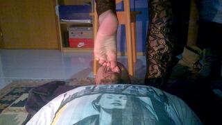 23 YOUNG KARINA STICK POINTED TOES AND SOLES IN MY THROAT