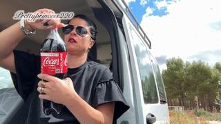 2l Coca-Cola , Public burping and smoking