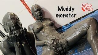 Muddy Monster! Mud Even in My Mouth! Hard Masturbation!