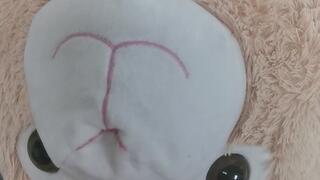 Cumshot on Alpaca face