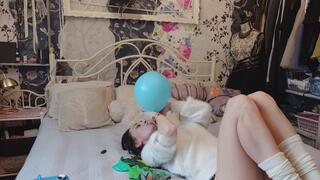 The Blue Ball and the Voice - Mishel Looner Balloons
