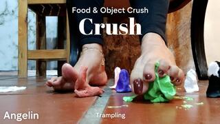 Using my bare feet to crush and trample (1)