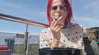 NICOTINE CRAVING GODDESS – Coffee Sips & Chain Smoking
