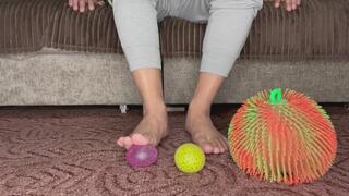 Bob crushes balls