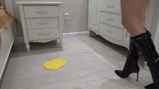 stumble upon yellow glue