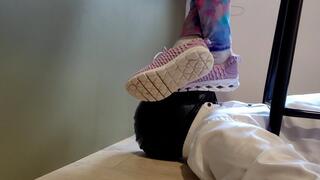 Your Face My Footrest (4k)
