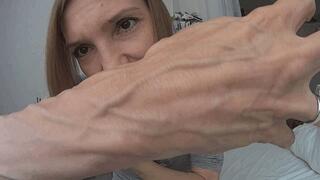 M MY FULL VEINS 12 V