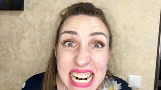 I SPREAD MY EYES AND MOUTH